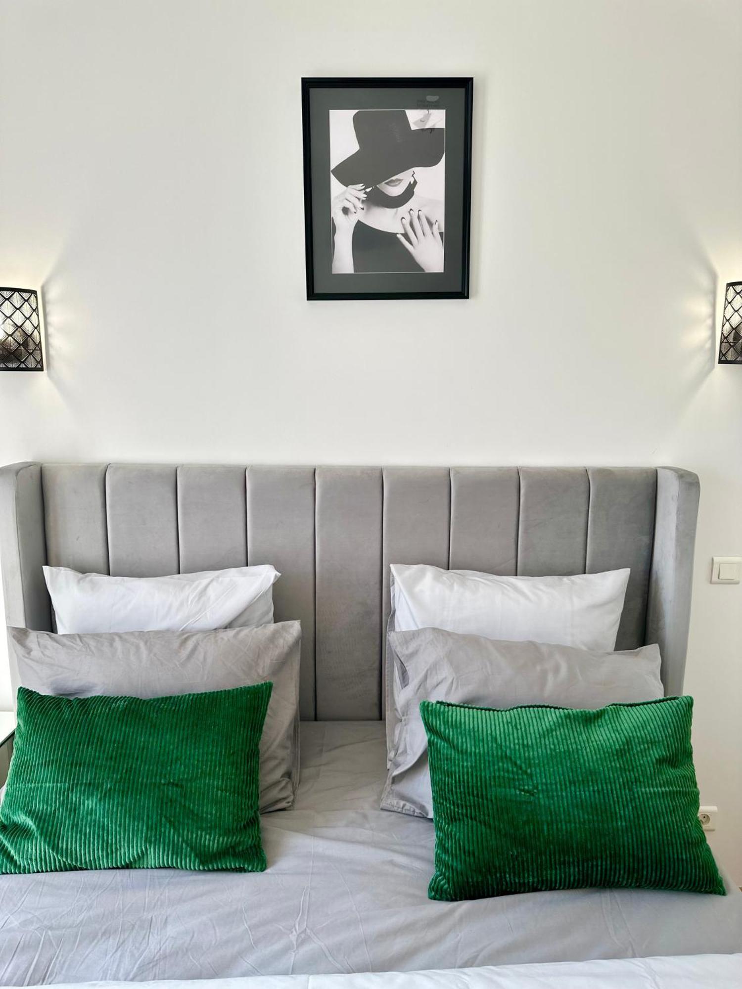 Appartement Moderne Entier Paris-Le Bourget Et Cdg Exterior photo