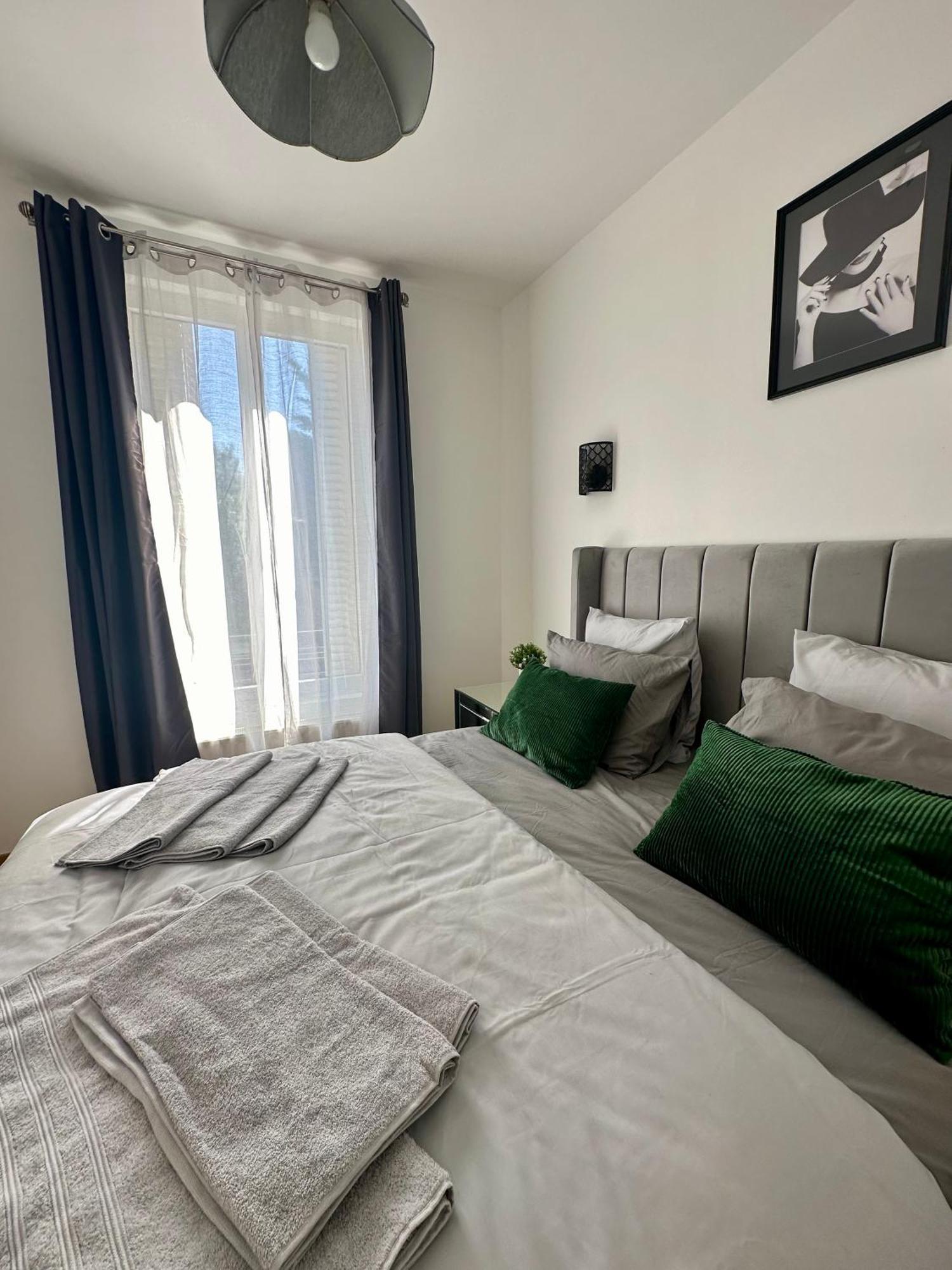 Appartement Moderne Entier Paris-Le Bourget Et Cdg Exterior photo