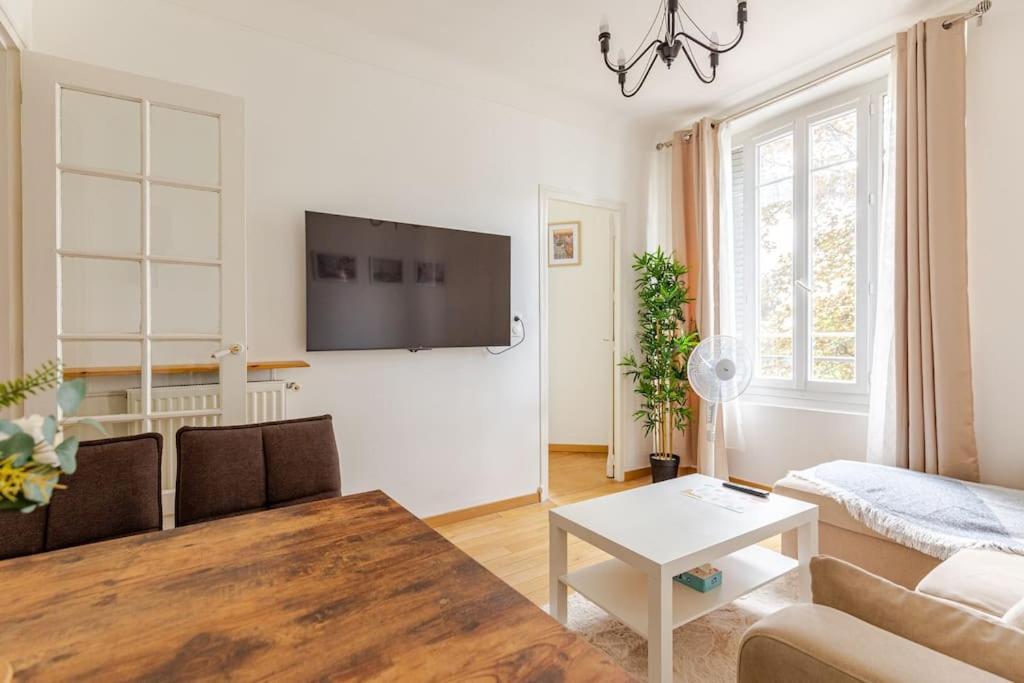 Appartement Moderne Entier Paris-Le Bourget Et Cdg Exterior photo